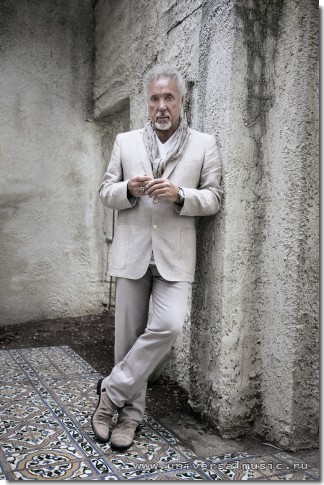 Tom Jones